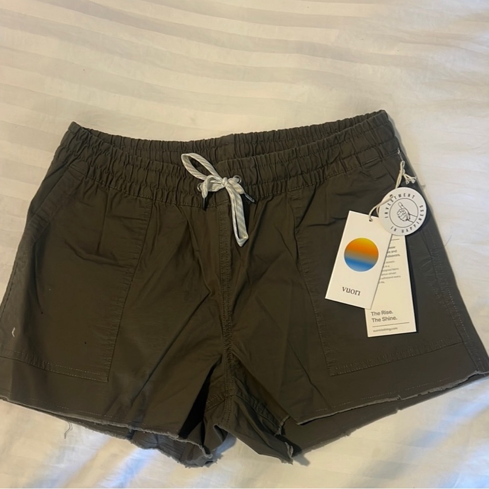 Vuori Women's Ripstop Shorts